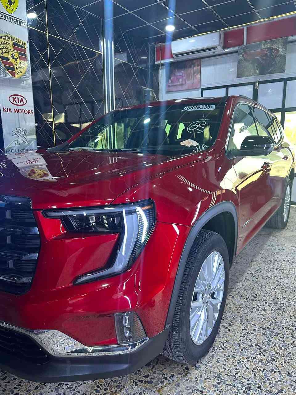 يا الله
𝑮𝑴𝑪  𝑨𝑪𝑨𝑫𝑰𝑨  𝑬𝑳𝑬𝑽𝑨𝑻𝑰𝑶𝑵  𝑨𝑾𝑫
اخوان رقم الشاصي والحادث بالمنشور
موديل  2024 قبق صندوك صبغ فقط
صور الحادث بالمنشور الباقي كفالة 
ايرباك كله سليم بجم كبس 
فول مواصفات عدا الفتحة 
‏4x4 دبل اكسل فور ويل
حجم ويل 20 
٧ راكب كشن جلد
بصمة .. كشنات كهرباء 
تشغيل عن بعد
رادار أمامي و خلفي وجانبي 
حساسات امامي خلفي 
نظام كاميرا 360درجة امامي خلفي جانبي 
داتا شو
كشن تدفئة
ستيرن تدفئة
ستيرن شفت كهربائي
شحن ايفون واير ليس
صندوق شفط Auto
بريك بصمة Auto 
ماشية 11  𝑴𝒊𝒍𝒆𝒔
سيارة رقم شهداء بصرة عليك بس رسوم السنويه  وكالة عامة بأسمك
رقم شاصي
1GKENNKS6RJ218376
اخوان كلشي واضح كدامك رقم شاصي وصور الحادث وكافة المعلومات 
السعر  297 
للاستفسار اكثر  ***********
