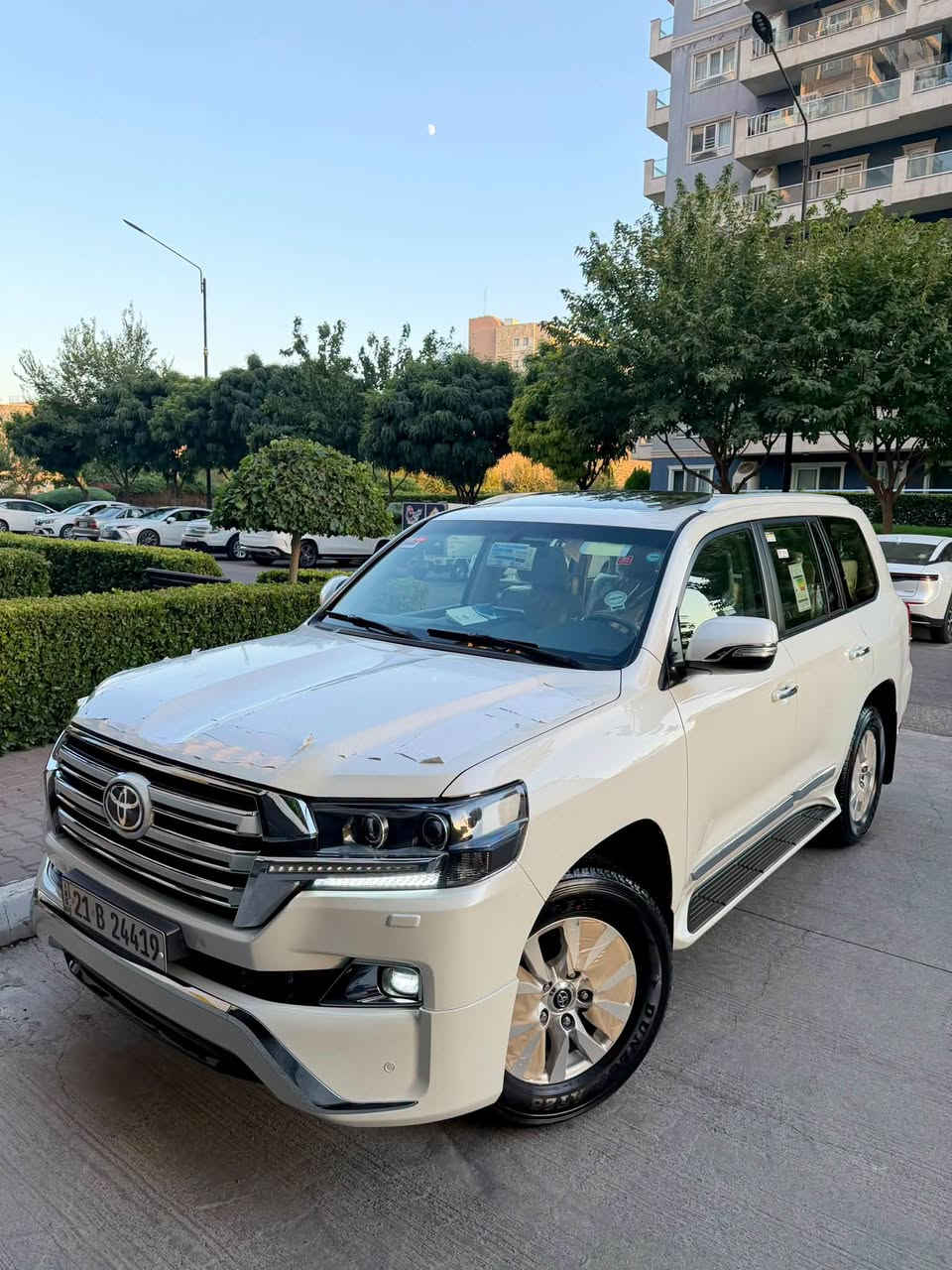 ‏Land cruiser GXR  2018  V8.4800
‏ وايت بريم اصلى
لاندكروزر 2018.
  GXR.V8.4.800
🔻ارخص سعر بكل العراق
‏‎ملاحظە : الاخوان رجائن بس بیع نقد بدون مراوس📌
أخت زيرو بل كارتون 📦📦
‏‎لاندکروزر 
2018  بريم  اصلى
‏‎💎محرک V8.4.800 سلندر 
‏‎⌛️ماشي 114 ألف
‏‎💎 بسمطين  +سماعة بيلادي +فرشات بيلادي مجوود 

‏‎💎 مكفولة كفالة عامة من الدعامية إلى الدعامية
‏‎ 💎 بدون صبخ .بدون بارد  ،بدون رصعات ،بدون حتى شخط
‏صبغ ،رمل مابي ، ..بقية كلها بشرط

‏‎🧬فول فول مواصفات
‏‎شاشة كبير لمس  حاسة رادارات
‏‎كاميرات 3 شاشات سيلاد فتحة سقف 
‏‎كشن جلد كشن كاراباي شحن موبایل  8 اريباك تبريد مركزية
‏‎بصمة تشغيل عن بعد باب جاك سلاجة ليد زينون 
‏  فورويل هوك
‏‎سيـارة عل نظافتها احسبها صفر زيرو

💎 تخم تاير دنلوب الاصلي

‏‎ 💎محرك كير بشرط مامفتوح
‏‎سيارة حيل نظيفة كلشي عل بلاد لوك
‏‎سنوية زنكة كلشي جديد مدفوع لـ2029
‏‎باسمي السنوية بشرط تحويل و خرامة 
‏‎سيارة مابيـها دينار مصرف كامل من كل نواحي

‏‎♻️نفسي يوم /تحويل و وكالة حاظر 
‏‎📍مكانك /داخل سليماني

‏‎💵 سعر 458$
‏‎☎️موبايل/ ***********

