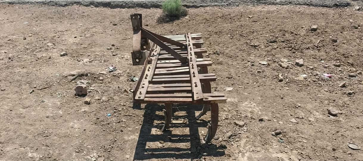 سلام عليكم البيع خرماشه نضيفه سعر 350مكلف بلنشر مكان ميسان ***********
