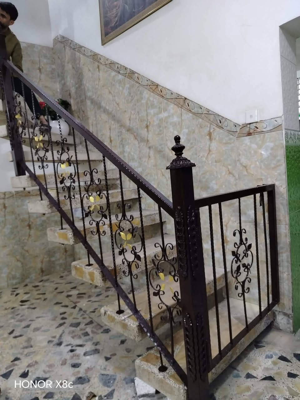 حدادة الباشا • منطقة الشعب • أبواب وشبابيك