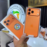 Iphone 17 pro max 1t مجرد مفتوح من الكارتونة فقط   جديد زيرو عدد دورات...