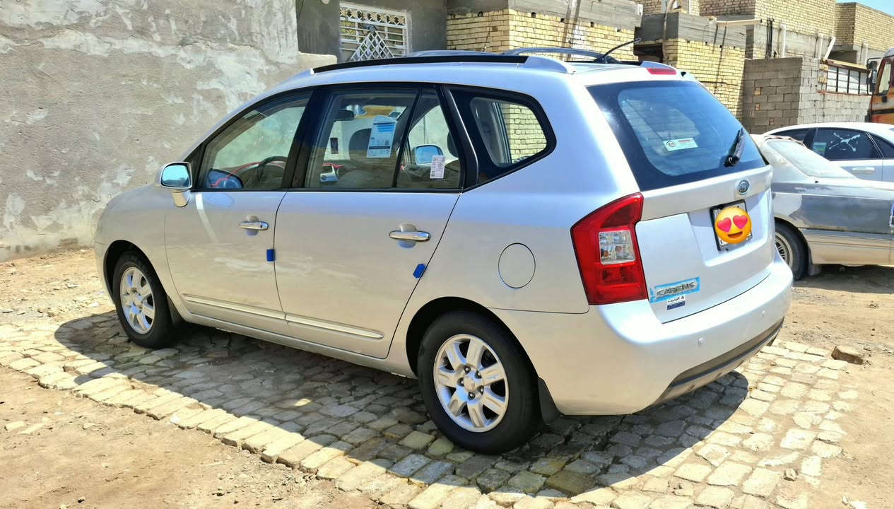 كارنز 2007
رقم بصره دولي سنويه لل30
خليجي بيها صبغ بالجاملغ الامامي الايمن وبيها صبغ بالدوس وذيل الجاملغ الامامي الايسر  
مكينه 2000 دوش ماشيه 201 گير أوتماتيك 7 راكب قطعتين تبريد دواخل بيجي شاشه وكاميرا خلفيه دوارة وحساسات خلفيه جاهزه مكينه وگير كفاله  مكاني بالشطره 
***********

