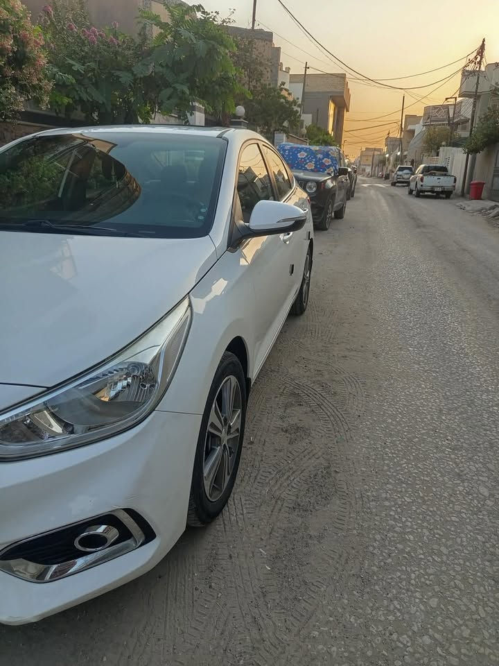 اكسنت موديل ٢٠ خليجيه فتحه رقم بابل بيه بس طخه بسيطه بلدوسه مال الصدر مكفوله من الصبغ السعر 130 وبيهه مجال ‭***********‬ مكلف بالنشر مكانها بابل
