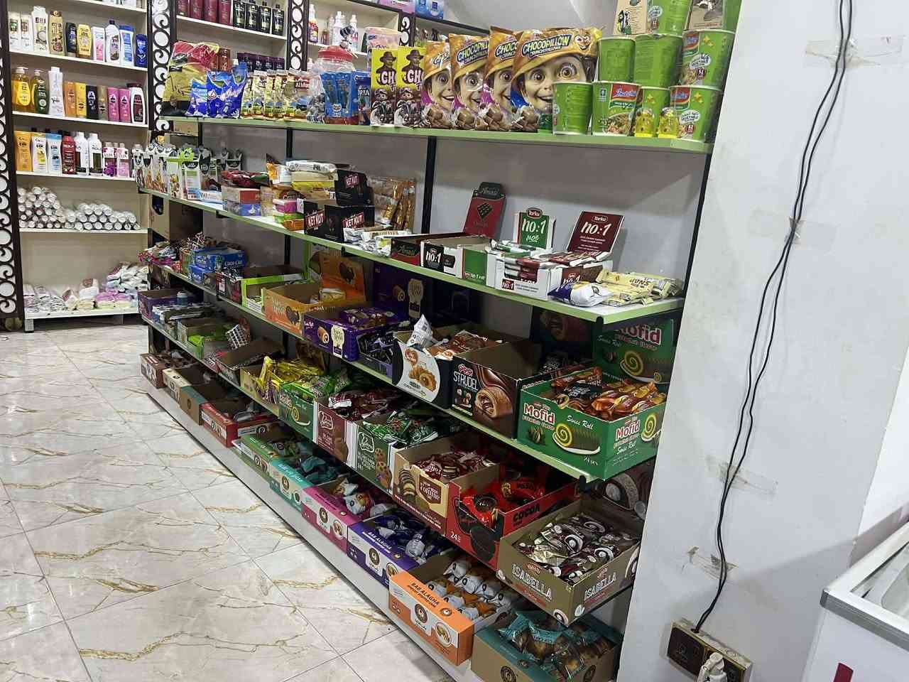 رفوف • للبيع • الكوت حي السياسين