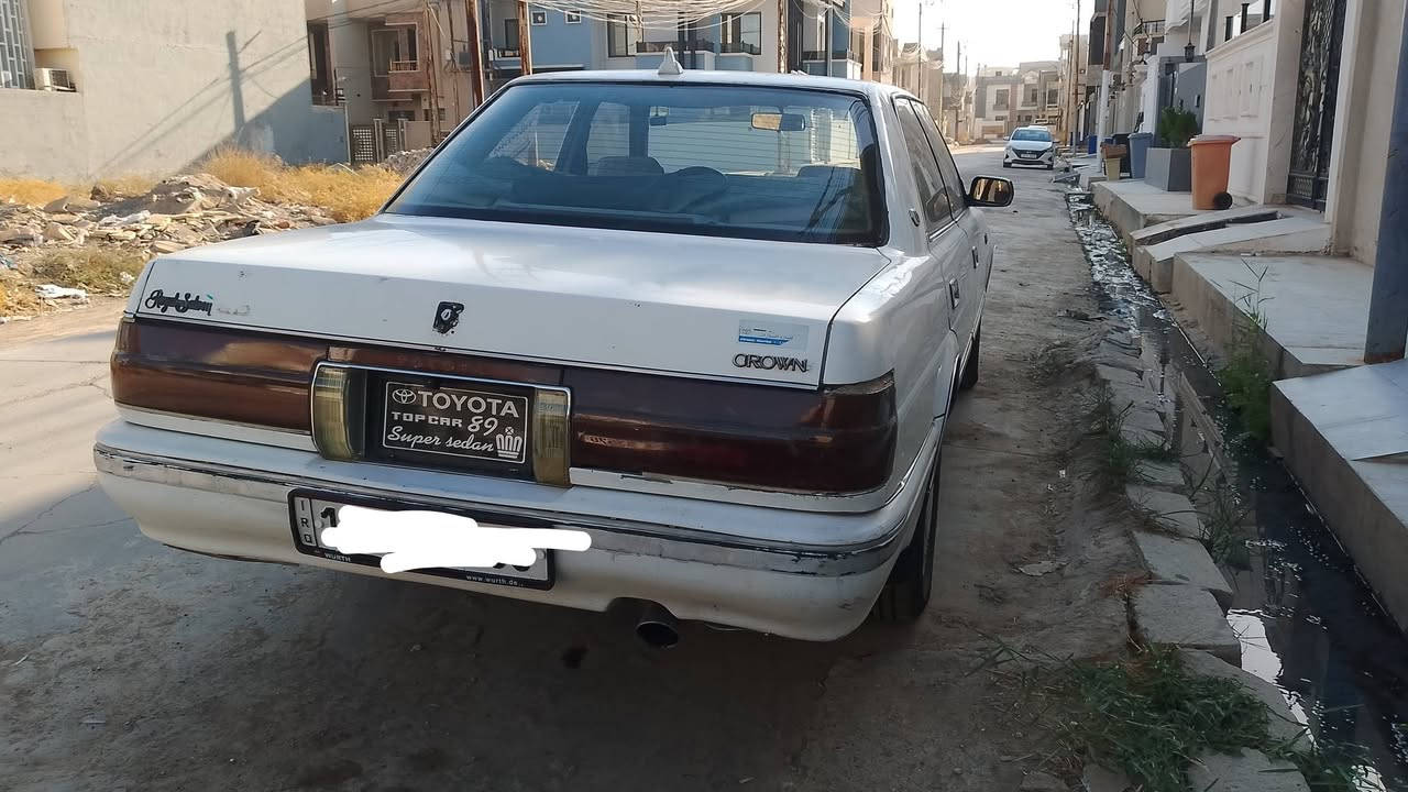 السلام عليكم هارتوب سيدان موديل 1989 كير محرك بطة 2500 كهربائية كلها شغالة كير محرك شرط طخم تايرات جديد طخم خلفي امامي جديد سيارة ماتصرف عليها دينار السعر (48 )ورقة كتبت السعر خاطر لاتكول وين السعر الشراي يخابرني والرزق على الله لحد يكسر بحلال العالم رجاء 

***********
