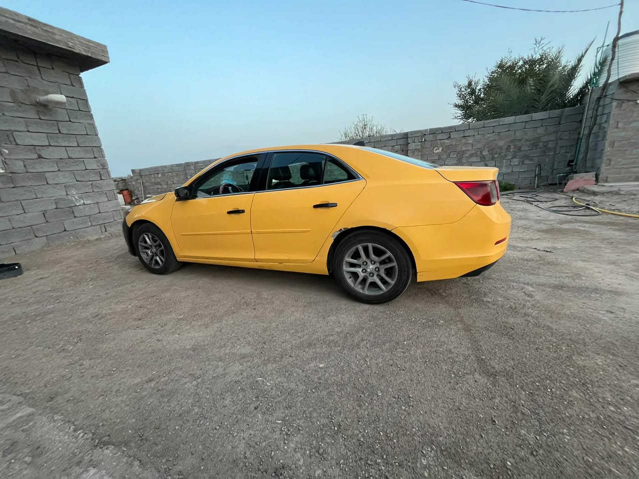 ماليبو١٤ltللبيع او المرواس رقم بغداد امريكي٧٥وبيها مجال محرك٢٥٠٠
***********
