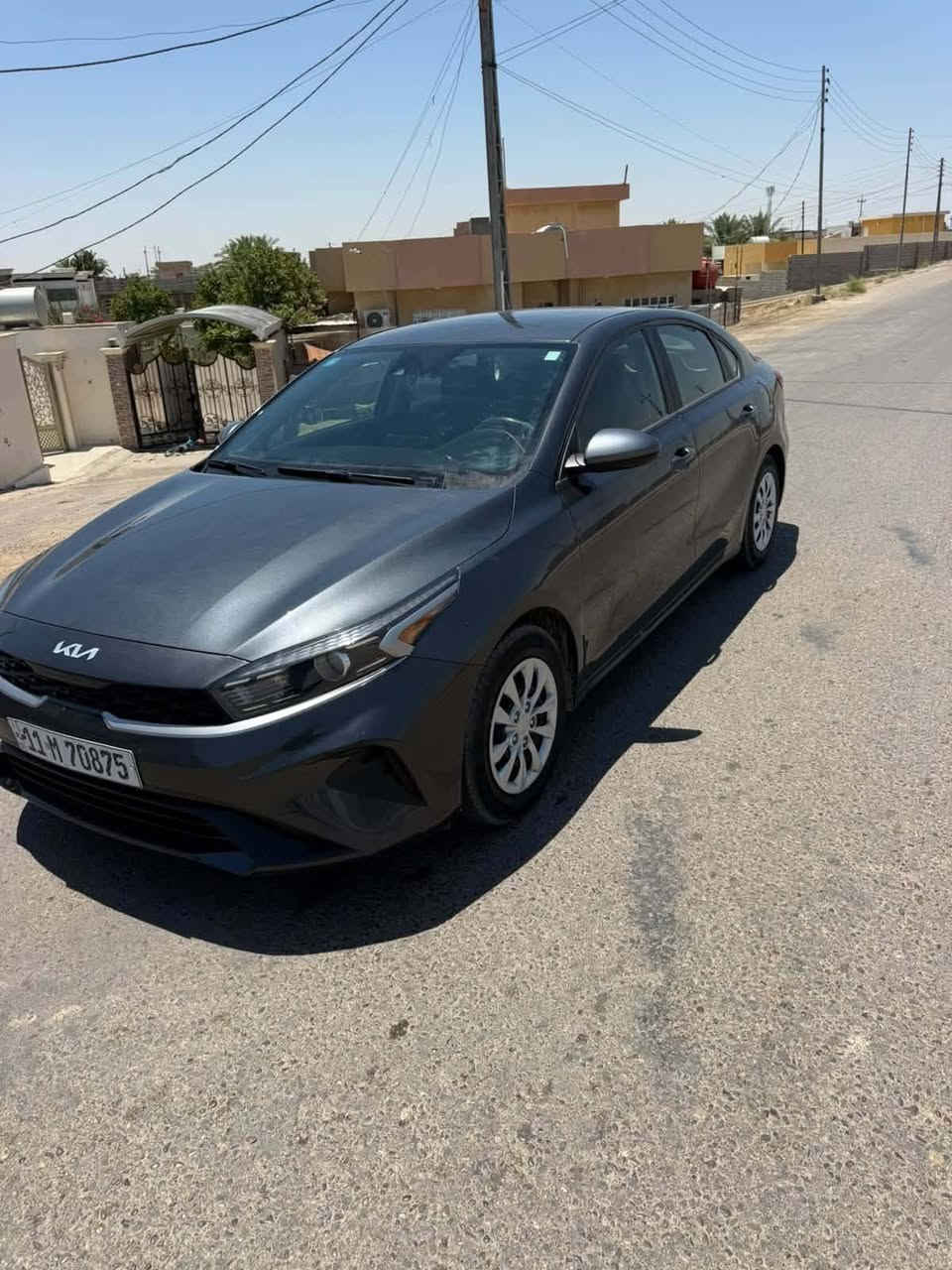 السلام عليكم ورحمة الله وبركاته 
فورتي 2023 أمريكي 
بدون صبغ
رقم بغداد 
140 السعر
***********
