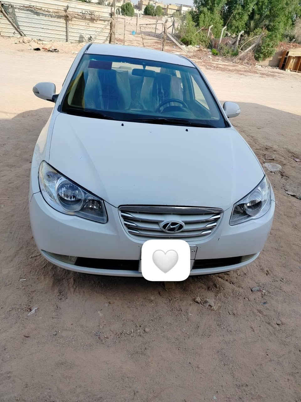 السلام عليكم
النترا ١١ خليجي   
مواصفات 
محرك 1600 
اربع دسك 
اشاير مري
تحكم استيرن حساسات وكاميرا خلفية وشاشه
وويل كب
سياره كامله ما ذب عليها وحلوة ودواخل نظيفة وحلوة  
بيها 3 قطع صبغ وبارد حوض الجنطه 
السعر 85 وبيها مجال 
العنوان النجف الاشرف 
***********
