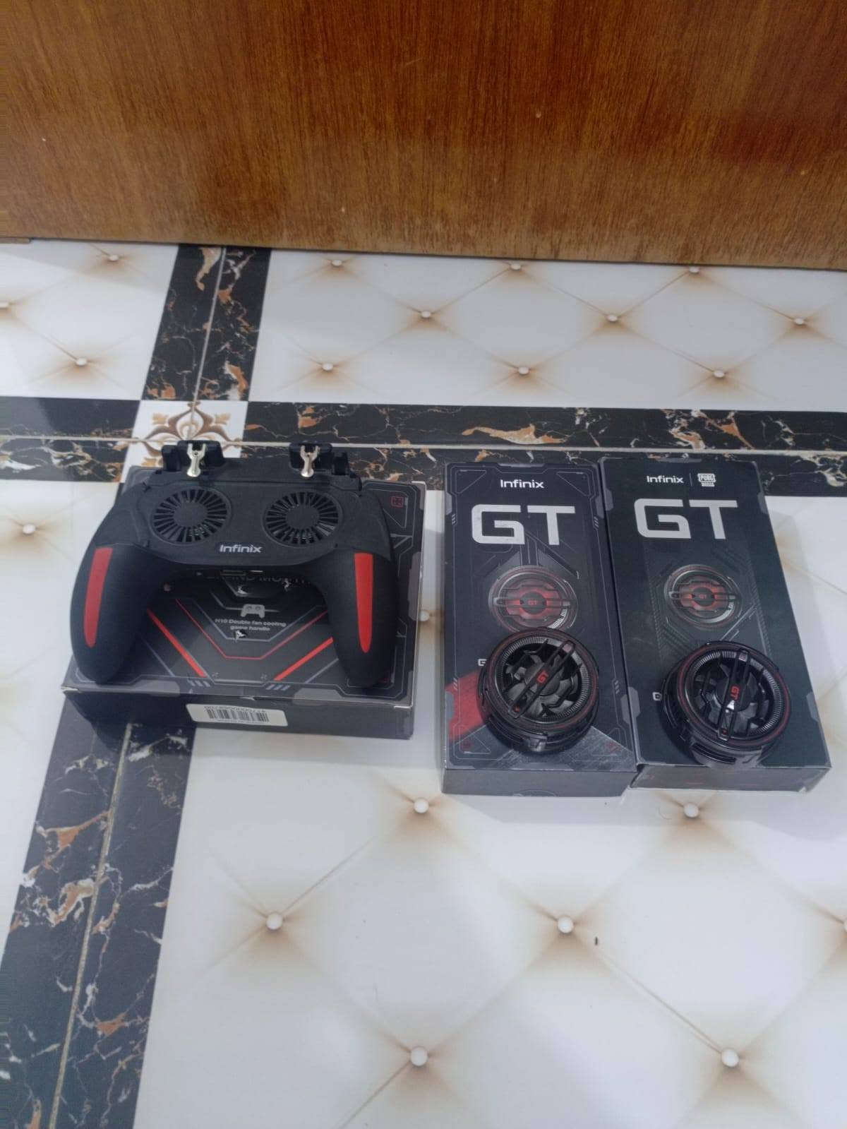 انفينيكس GT30 برو • شاشة ١٤٤Hz • جامة الكاميرا مكسورة