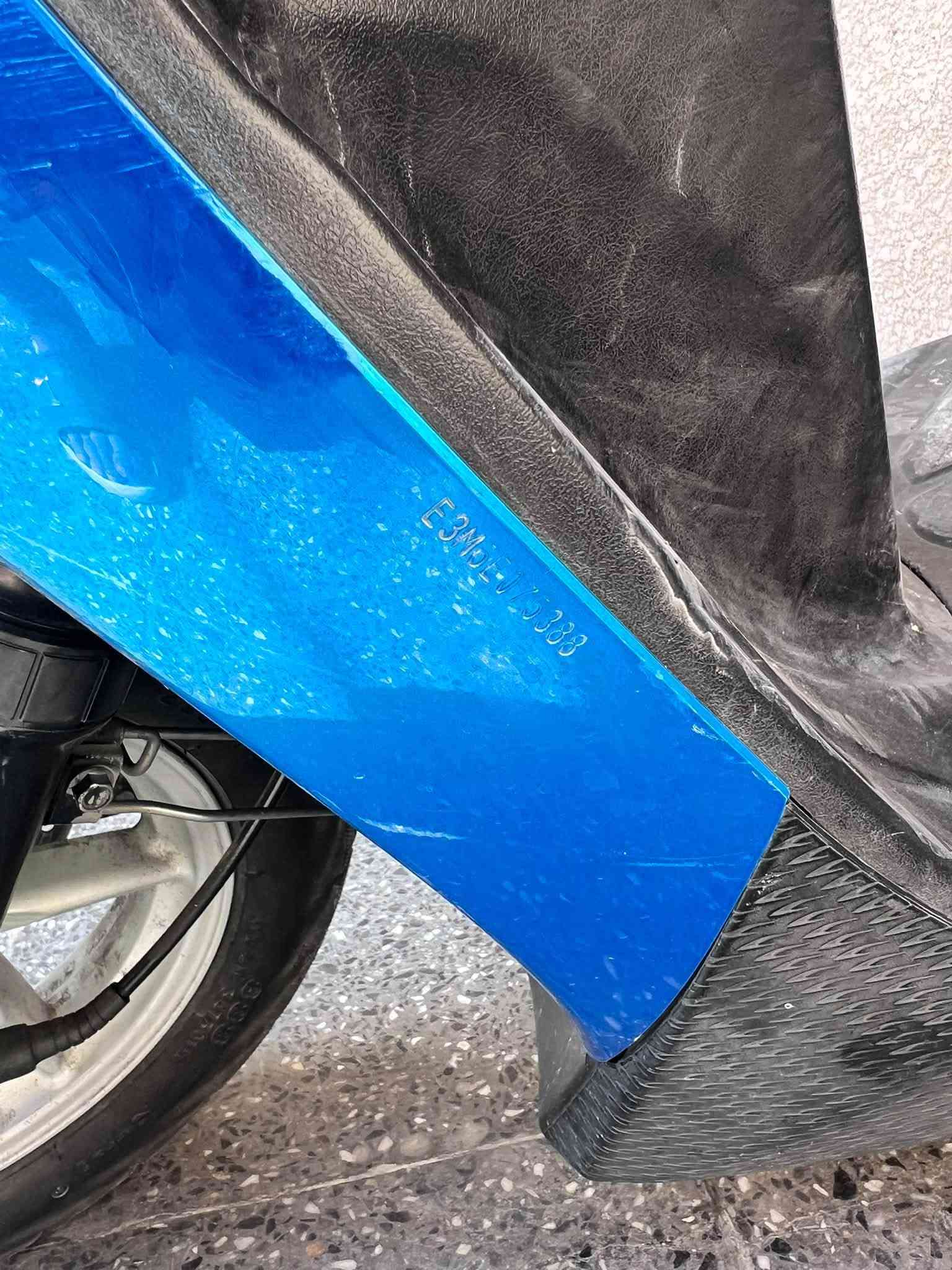 سلام عليكم دراجه GTR الحديث 🏍️
لون ازرق 🧿
الدراجه بحاله الوكاله ماشيه 12الف 
محرك وكفرات مكفولات مابيها لا صبغ ولى فطر ولى كسر بل مازده  الدراجه من الطول للطول بلاديه ولدراجه ما متعوبه ابد 
مكاني بغداد الشعب 
الاستفسار ***********
