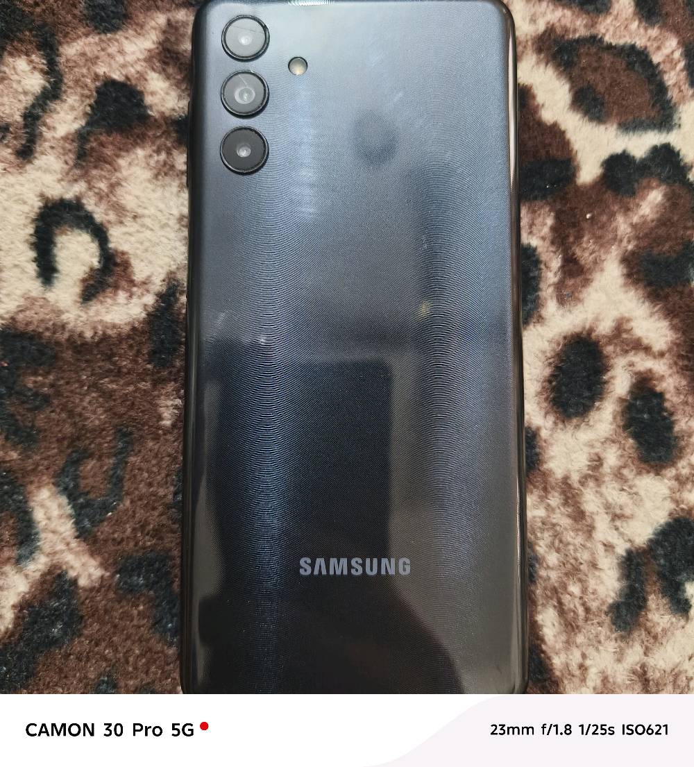 سامسونج A04s ذاكرة 64بطاريه 5000السعر 80وبي مجال بسيط،، نضيف ومامفتوح بي فطر خفيف بالشاشة وما مأثر على اللمس مكاني مدينة الصدر ماعندي توصيل