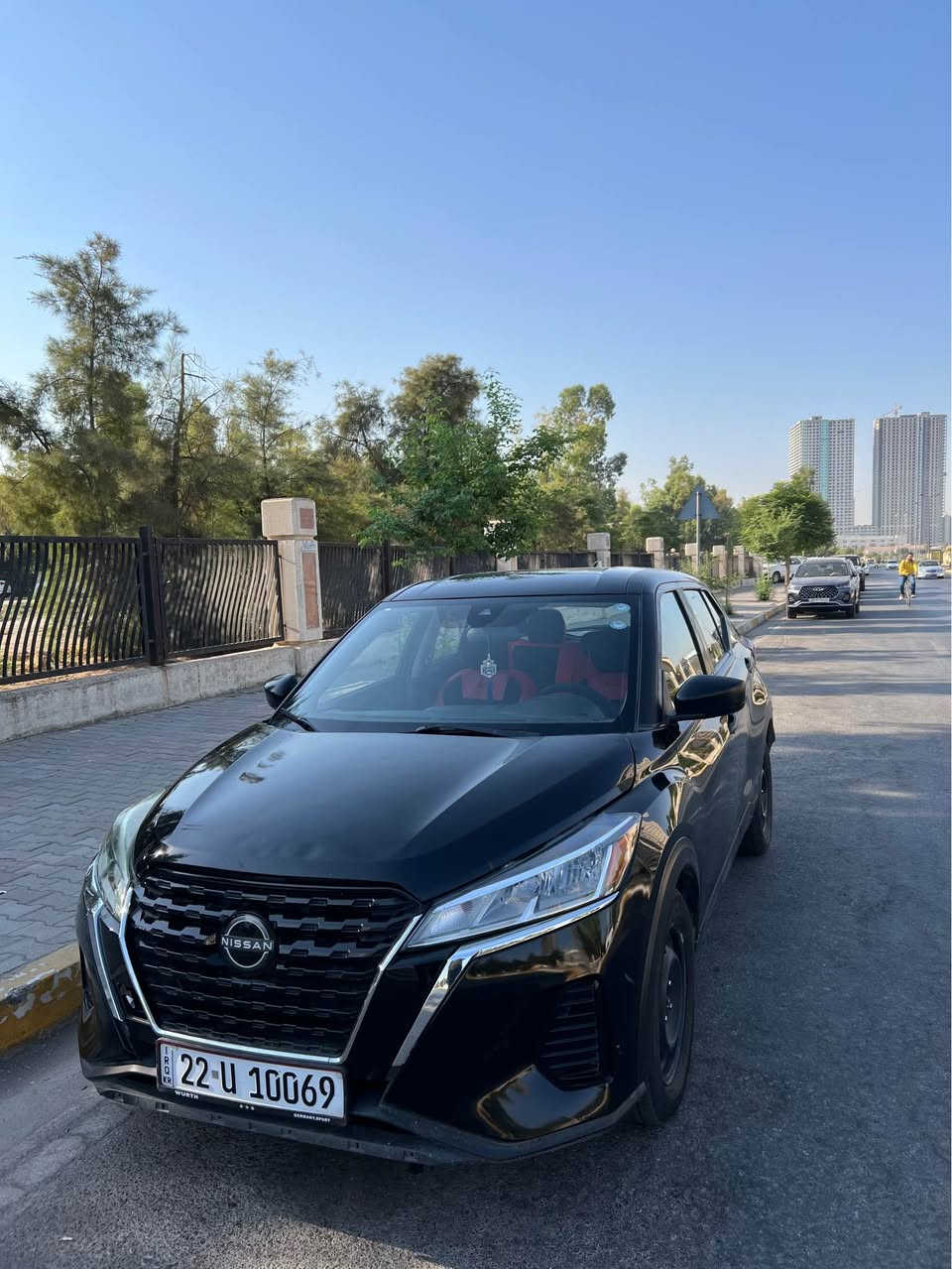 نیسسان کیکس ٢٠٢٢ S ٣پارچەی هەیە بۆنیت چامرلغ و دەرکەی سەکن بێژۆرێ    پەرەشوتی شان و سوکان تەقیوە سوکان سیستەمە چوارتایەی نوێی لەسەرە ٤٤ هەزار میل رۆیشتووە نرخەکەی ١٢٥ وەرەقە و مەجال ژمارەی مۆبایل: *********** أربيل, العراق
