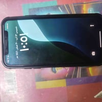 آيفون XS • ذاكرة ٦٤ • بطارية ٧٦