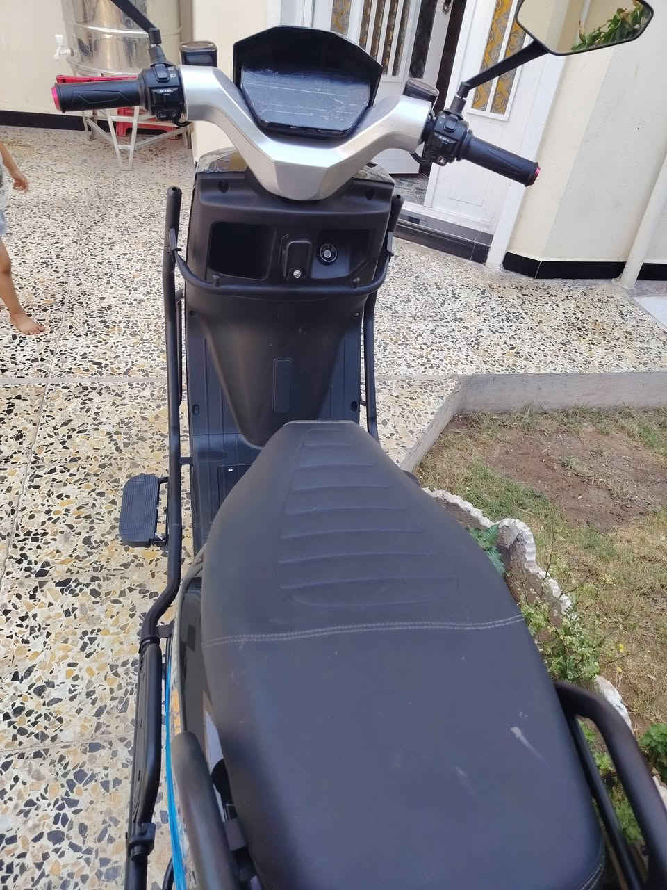 دراجه ام عيون موديل ٢٠٢٦
٦بطاريات عل فحص
تشغيل بصمه وكارت وسويج
سرعه ١٣٠
دراجه بعدها جديده جكت ابره ما بيها
تأخذها ما تصرف ربع عليهه
سعر ٧٥٠ مكان فلوجه شراي يتصل ***********
