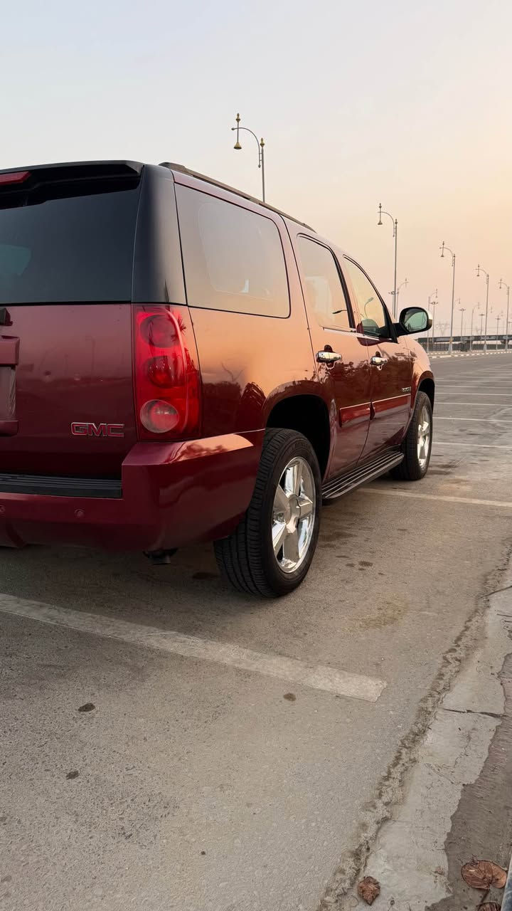 يوكن للبيع موديل 2008 خليجي رقم بصره 
*********** انكليزي وسنويه جديده
مكفوله من الصبغ والضربه والتبديل والبارد 
محرك وكير جدد كارتون تبريد ثلج حداديه جديده
تخم تاير جديد السياره بسمي تحويل شوكت ماتريد
السعر 160 البصرة, العراق
