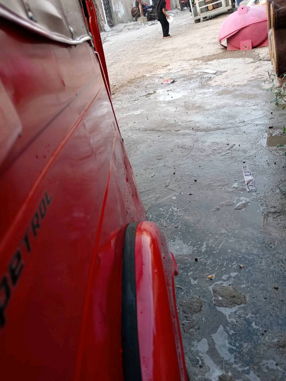 تكتك 18 للبيع رقم مكاني الشعب تكتك نضيفه ومكينه حلوه كهربائيات كله شغاله ***********
