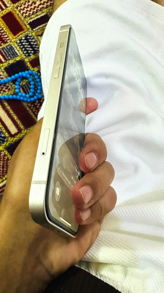 آيفون ١٣ • بطارية ٩٠% • حالة AAA