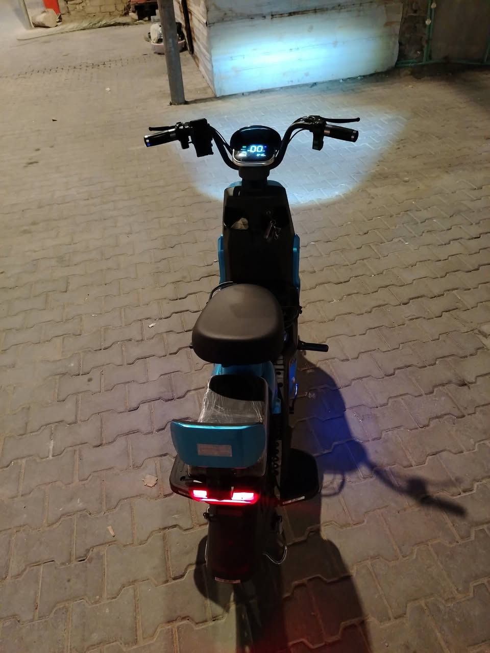 دراجه شحن وكيل زيرو مديل 24صارله سبوع من طالعه بصمه 2 وكارت 2 وسويج2 حجم 14 مال طالب مدرسه نضيفه بمعنه الكلمه جديده 4 بطاريات سعه32 غراضه كلهن جدد حيل للبيع بسعر 400 وبيه مجال ستفسار عل هذا رقم *********** عنوان البصره مشراق القديم قرب جامع الكواز
