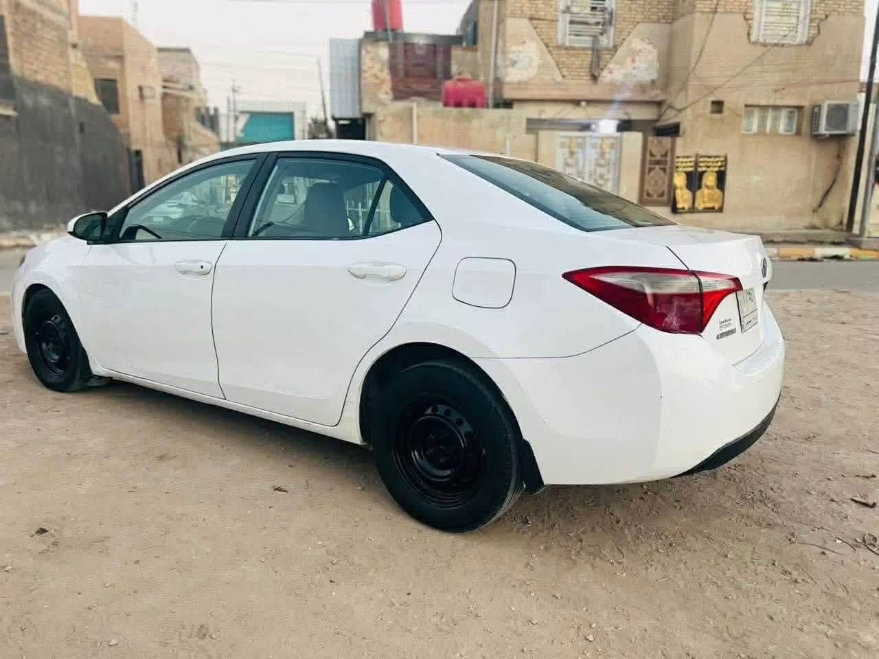 كورلاء 2015 لون ابيض ثلجي أمريكي السياره حره تحويل ثاني يوم تبريد ثلج الكهربايات شرط من السكن الأمامي لسكن الخلفي كلها شغاله مكينه وكير وخير من الله بيه حادث أمريكا بيه جاملغ وبنيد والجاملغ الثاني مفتوح سياره جاهزه خير من الله المكان الناصريه حي اريدو السعر 110وبيه مجال ***********
