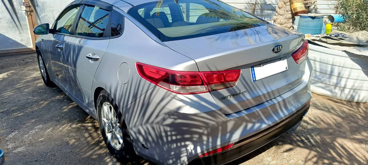 كيا اوبتيما 18 أمريكي رقم اربيل منتهيه السنويه تخم تاير جديد حداديه جيده مواصفات معروفه 
..... البنيد مصبوغ فقط مداكر مفتوحه السياره داخله تخريب   البصرة ابو الخصيب 
اتصل او واتساب 
***********

