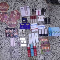 شلعة ٦٠ قطعة ب٦٠ ألف نهايتهن اغلبهم ماركات وشيكلام للتواصل ٠٧٧٣٦٧٤٦٣٠٧