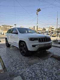 كراند شيروكي • ٢٠١٥ • بنزين