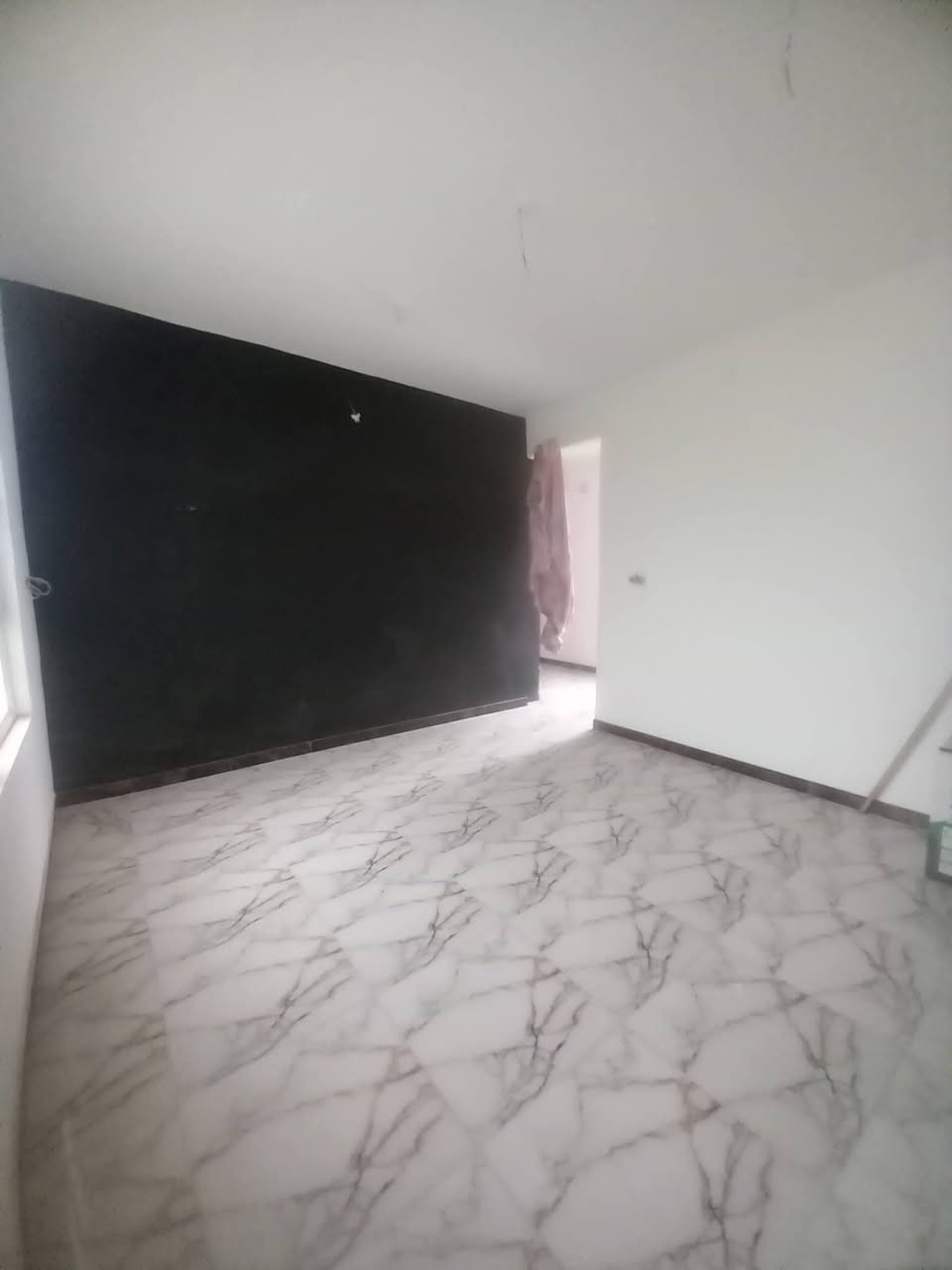 🏠 بيت للبيع – الزعفرانية
📐 المساحة: 100 متر مربع
🏢 طابقين

🔹 الطابق الأول:
• غرفة
• مطبخ
• استقبال
• هول
• صحيات

🔹 الطابق الثاني:
• غرفتين نوم
• هول
• صحيات
• مخزن

📜 السند: زراعي – سند 25
💰 السعر: 80 مليون

📍 العنوان: بغداد – الزعفرانية، نهاية شارع الكهرباء، شارع المختار الثقفي

📞 للاستفسار والاتصال:
***********
