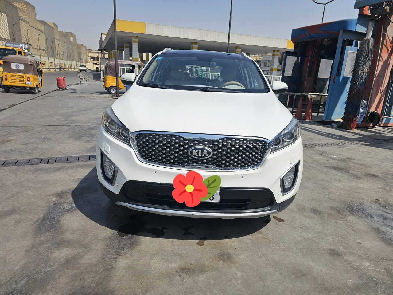 خليجي ٦ سلندر مكفول موديل ٢٠١٧ ماشية ١٣٢ الف بانوراما حساسات ليد نهاري صندوق كهرباء اضوية ترحيب ...الخ مواصفات كثيرة بيها فقط بارد شبر باب خلفي مسوي ادامة قبل شهر كله اصلي موبس ... المكان بغداد البلديات السعر ١٩٢ ورقة 
***********
