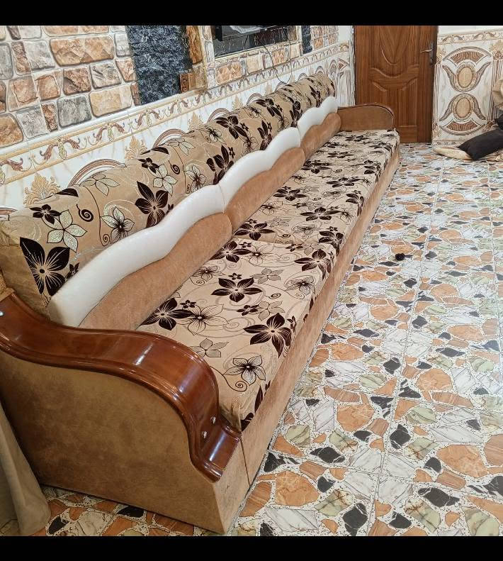 سلام عليكم ديوان للبيع 175 وبي مجال نضيف عنوان بابل سيف سعد رقم *********** وتساب فقط
