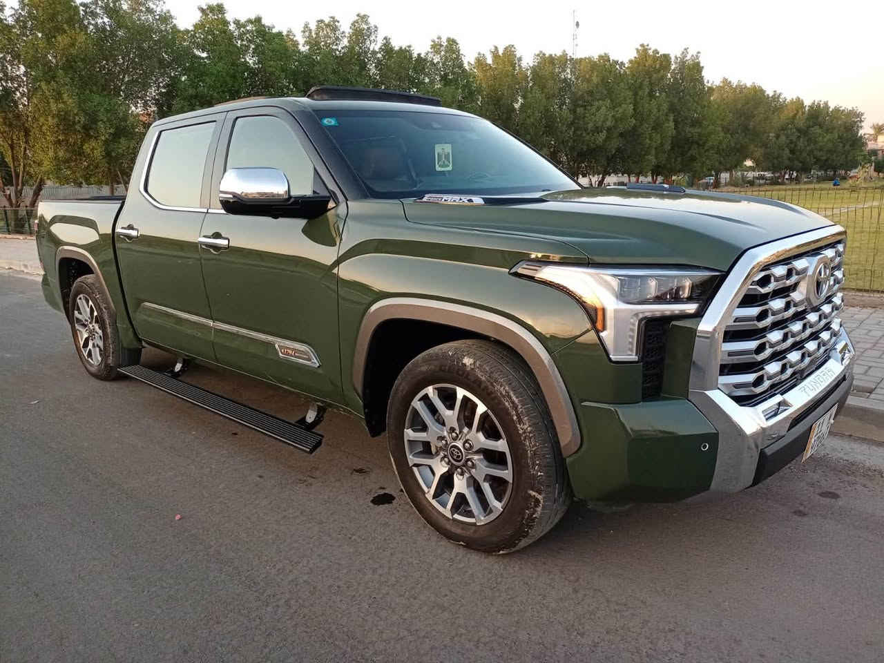 تاندرا #هايبرد ((1794 EDITION))
تويوتا تاندرا #هايبرد محرك 6 سلندر 
حجم المحرك 3400 / Twin Turbo 

دخول جديد موديل 2023 فول مواصفات فئة 1794# ادشن وارد امريكي  ايرباكتها سليمة ع وضع الشركة السيارة مابيها قطرة صبغ ماعدا جوانب الدعامية الامامية وبيها بارد قليل بالجاملغ الخلفي عكس السائق ،
الرقم *********** 
السعر 415
