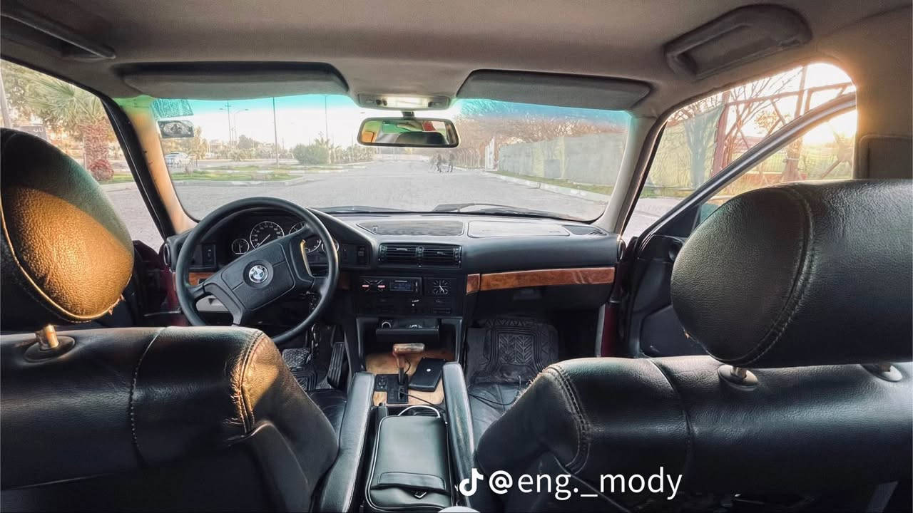 BMW  525 محرك بلادي 
موديل 93  سنويه لحد 2029 محرك كبس دفتر بانزين موجود اهم شي . سياره فول نضافه وترتيب كاعده كير ومحرك شرط كهربائيات كامله الضرر جامرلخ امامي من جهة السكن مواصل شاصي الضرر شي بسيط سعرهة 59 وبيهة مجال رقم الماني مشروع وطني جديد سياره تبريد شغال ثلج الشراي يتصل *********** كركوك, العراق

نص مكتوب في الصور:
- @eng._mody