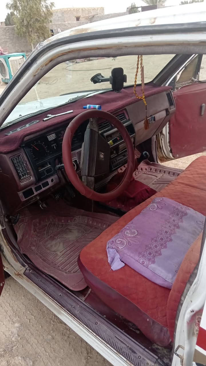 نيسان لبيع مديل 92 محرك وشاصي وكير مابيهن شي رقم ذي قار راعي السيارء موجود ال سعر 35)(***********
