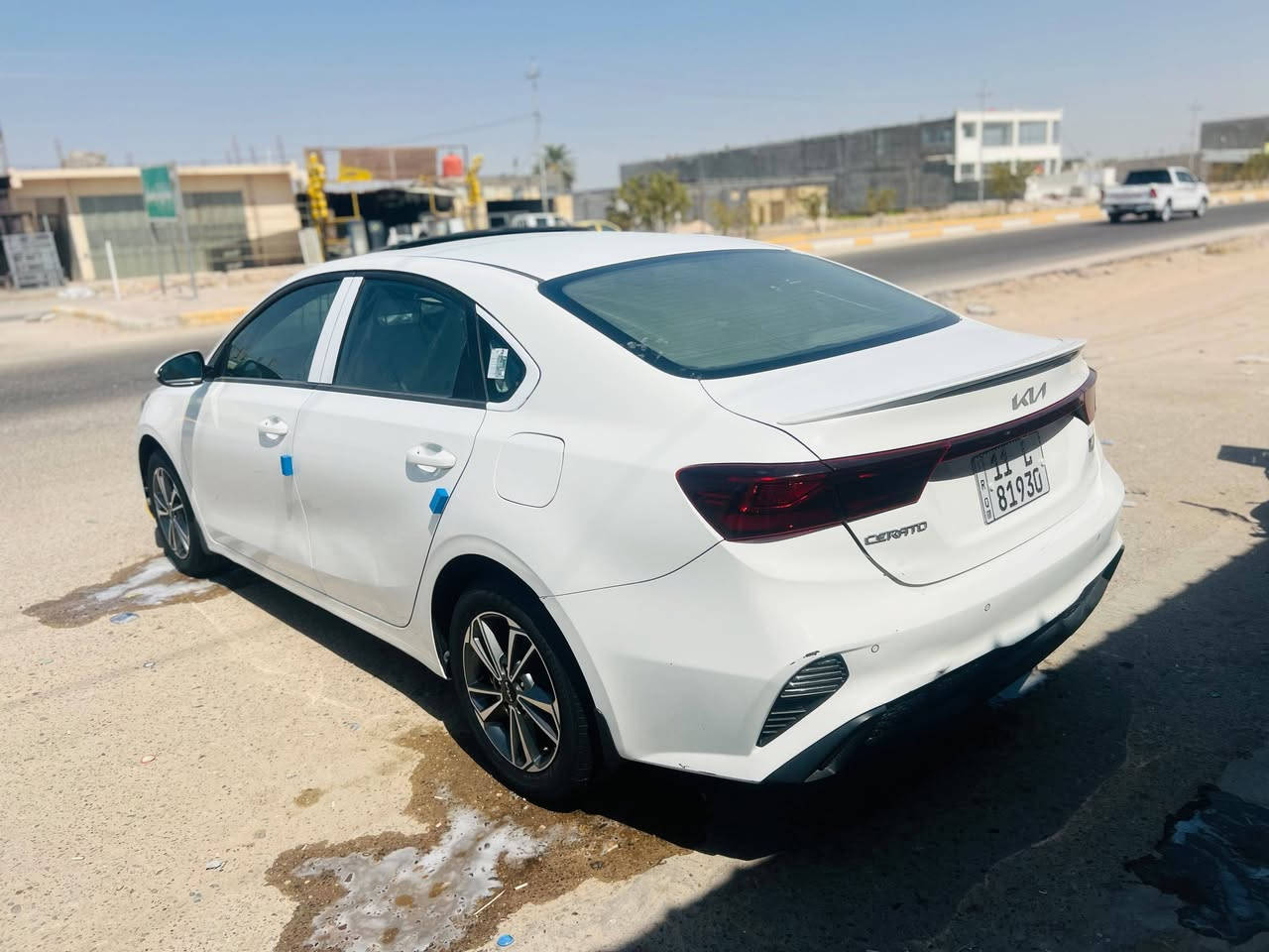 للبيع سيراتو خليجي 2022 مكفوله كفاله فقط بارد #بالباب بصيط 
فول مواصفات فتحه 
حساسات 
دواخل لونين 
تبريد قطعتين 
مكينه ١٦٠٠ دوش 
شاشه كامره 
لايت زينون 
كشن لونين بيجي واسود جدا نضيفه 
ويل كروم 
سبير شركه مانازل كتلوكات الشركه 
سياره كارتون وجديده عل وضع الشركه ماشيه ٥٨ الف حقيقي 
دواخل لونين ستخدام جدا نضيف 
(#رقم بغداد نكليزي بسمي هزه جديده ورقم جديد )
مكاني السماوه 
***********
اتصال فقط
