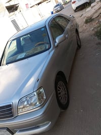 كراون 2002 • مدفوع كمرك • نجف الاشرف