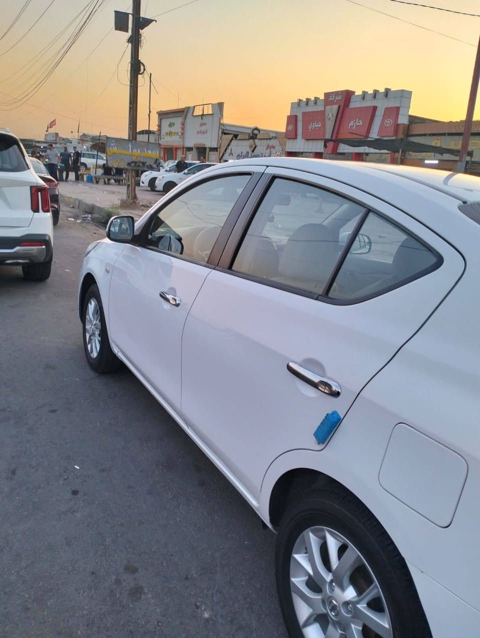سلام عليكم نيسان سني  ٢٠٢٤ كفاله السيارة هنديه ربع جام كهرباء بيها بارد بل باب سايق وبل جاملغ بل خشم تكوين غير هاي السيارة كفاله سيارة جاهزة مانقصها برغي تريد تحويل تريد وكاله بكيفك بكاني بغداد شعب شارع صحه  مكلف بل نشر هاذ رقم صاحب السيارة ***********
رقم أربيل الدولي السعر ١١٥
