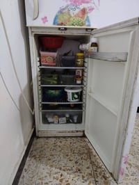 ثلاجه • نضيفه • بروده فول