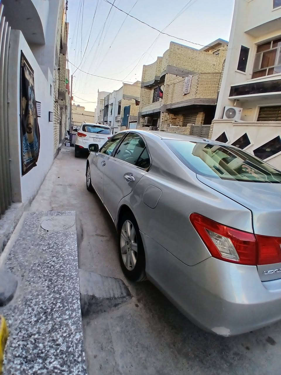 سلام عليكم لكزز للبيع مديل 2007 بيها اربع قطع ابيع احزام محرك صدر كير تبريد كله ممتاز مكانا الغزالية ***********
