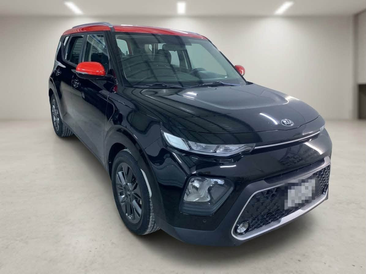 السلام عليكم 

كيا صول 2020 (خليجي) – بحالة الزيرو 🚘✨
 الموديل: 2020
 المحرك: 2000
 المسافة المقطوعة: 58 ألف كم فقط
 النظافة: السيارة جداً نظيفة وبحالة ممتازة
المواصفات :
خليجي مكفوله من الزلخه والدحجه والخ.
 بصمة تشغيل
 تشغيل عن بعد 🔛
 شاشة أصلية + كاميرا دوارة
 حساسات أمامية وخلفية
الأوراق والسنوية:
 الرقم: اربيل/ انكليزي 
 السنوية: نافذة لغاية 2031
 المالك: باسم صاحب الرقم . ***********
 تحويل أو وكالة حسب رغبة المشتري 📝
