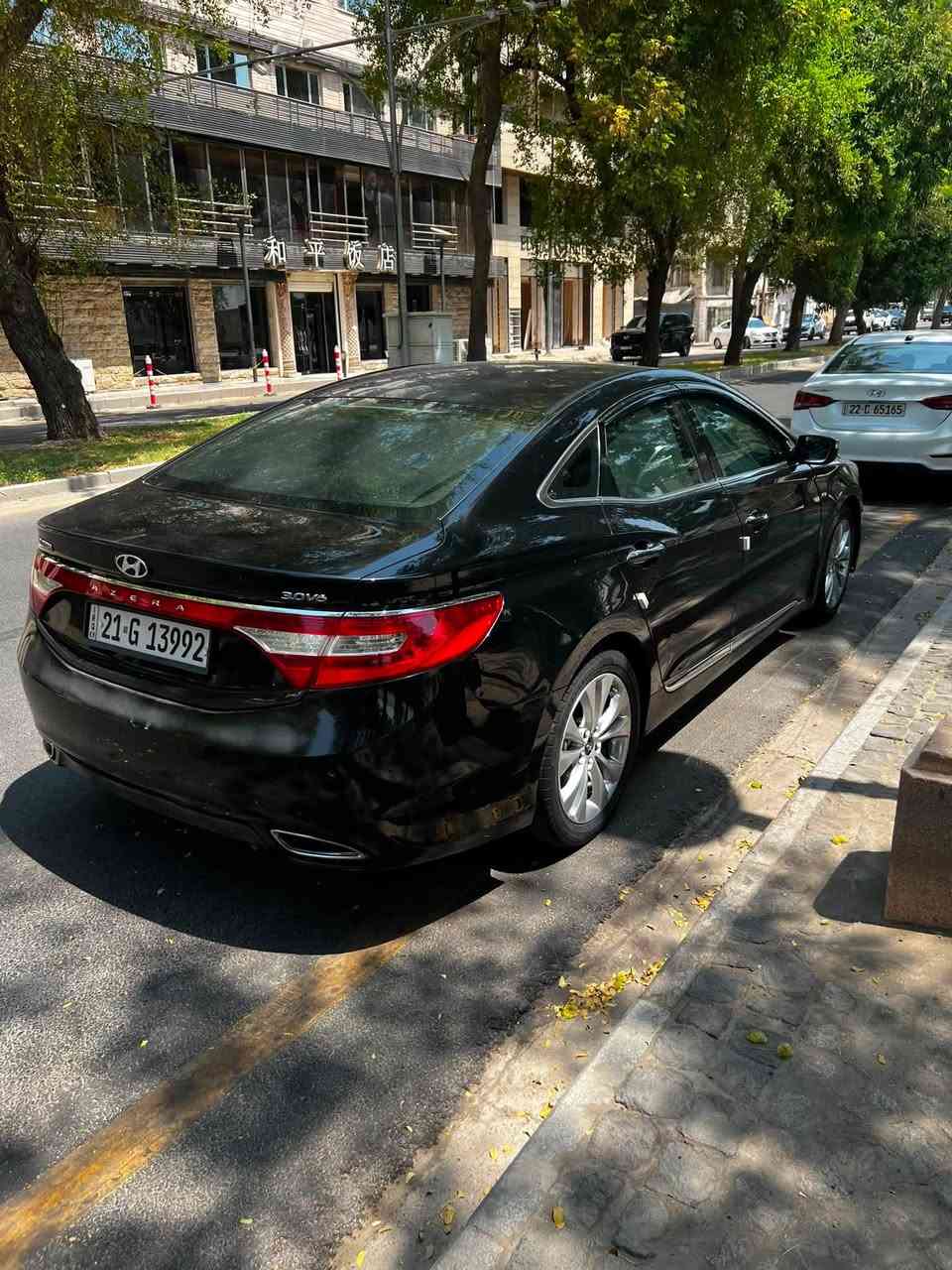 السلام عليكم عندي ازيره 2012 خليجي لبيع مكفوله من الصبغ والتبديل فقط بارد شي قليل فول مواصفات عدا الفتحه والبصمة كشتات جلد تبريد قطعتين بردات خلفي حساسات امامي خلفي رقم سليمانيه باسمي السعر ١١٧ وبيها مجال الاستفسار ***********
