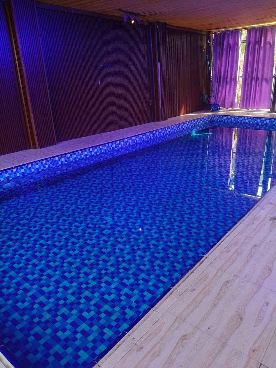 مزرعة للبيع
مزرعة مرسى دجلة مزرعة للبيع الزعفرانيه على ضفاف نهر دجله شاطئيه جاهزه مجهزه للايجارات اليوميه واردات خير من الله حالياً تشتغل المزرعه بنظام الشفتات عقد 117... مع إطلالة على نهر دجله...
للاستفسار التواصل على الواتساب او الاتصال

***********
