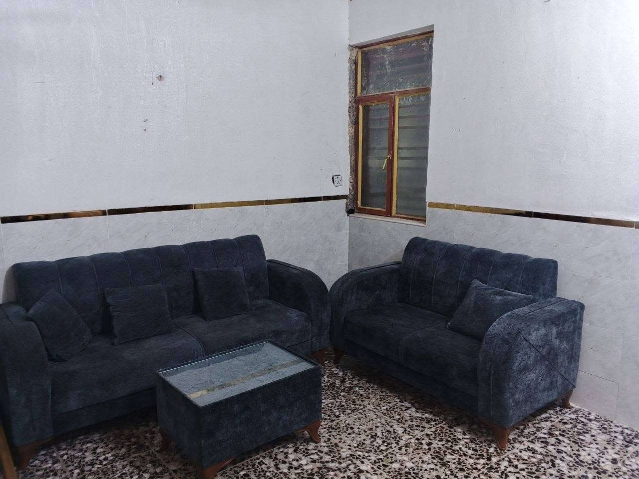 السلام عليكم اغراض بيت للبيع استخدام قليل مكان لحريه ***********
