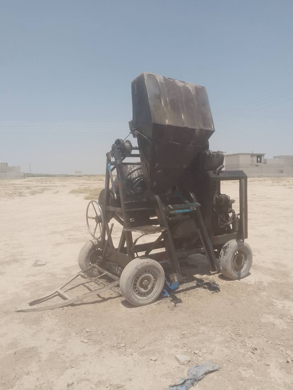السلام عليكم خباطة للبيع جاهزة شرط الشغل سعرها مليونين وربع وبيها مجال 
الي يريدهة يتصل على هذا الرقم ماجاوب ع الفيس
***********
