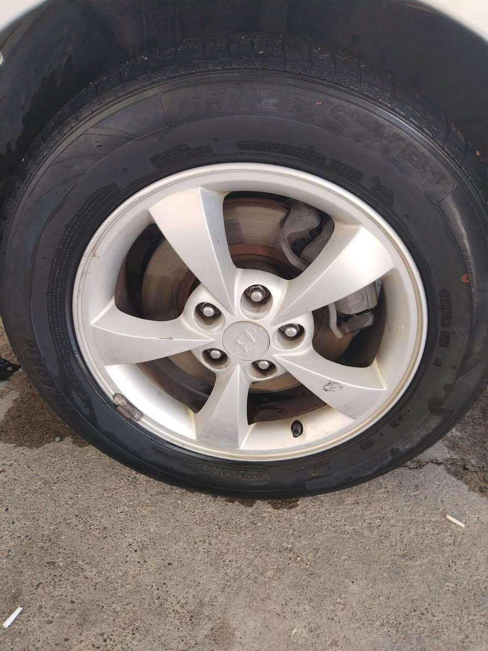 السلام عليكم
سياره للبيع سوناتا كرانديور (مامسجل) كص

سياره نضيفة محرك كير بل شرط نضافة فول

حجم المحرك 2700 ✈️

اقتصاديه فول بل بانزين ⛽ 

موديل 2008

سياره جديده شركة

تبريد ثلج قطعتين ❄️❄️

صدر جديد تايرات نص عمر

تحكم ستيرن مرايات شفط🚏

كشن  كهربائي

السعر 42 وبي مجال للشراي ***********
