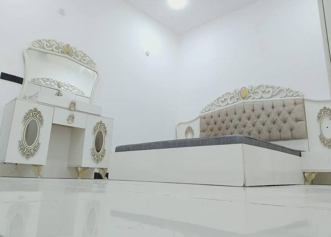 مؤثث بالكامل • ١٠٠م • حمامين