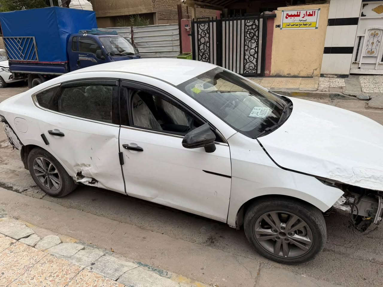 السلام عليكم BYD رقم بغداد 2025 ماشيه 10
بيهة حادث تشتغل وتمشي السعر 15500 قفل 
العنوان بغداد الدوره 

‭***********‬
