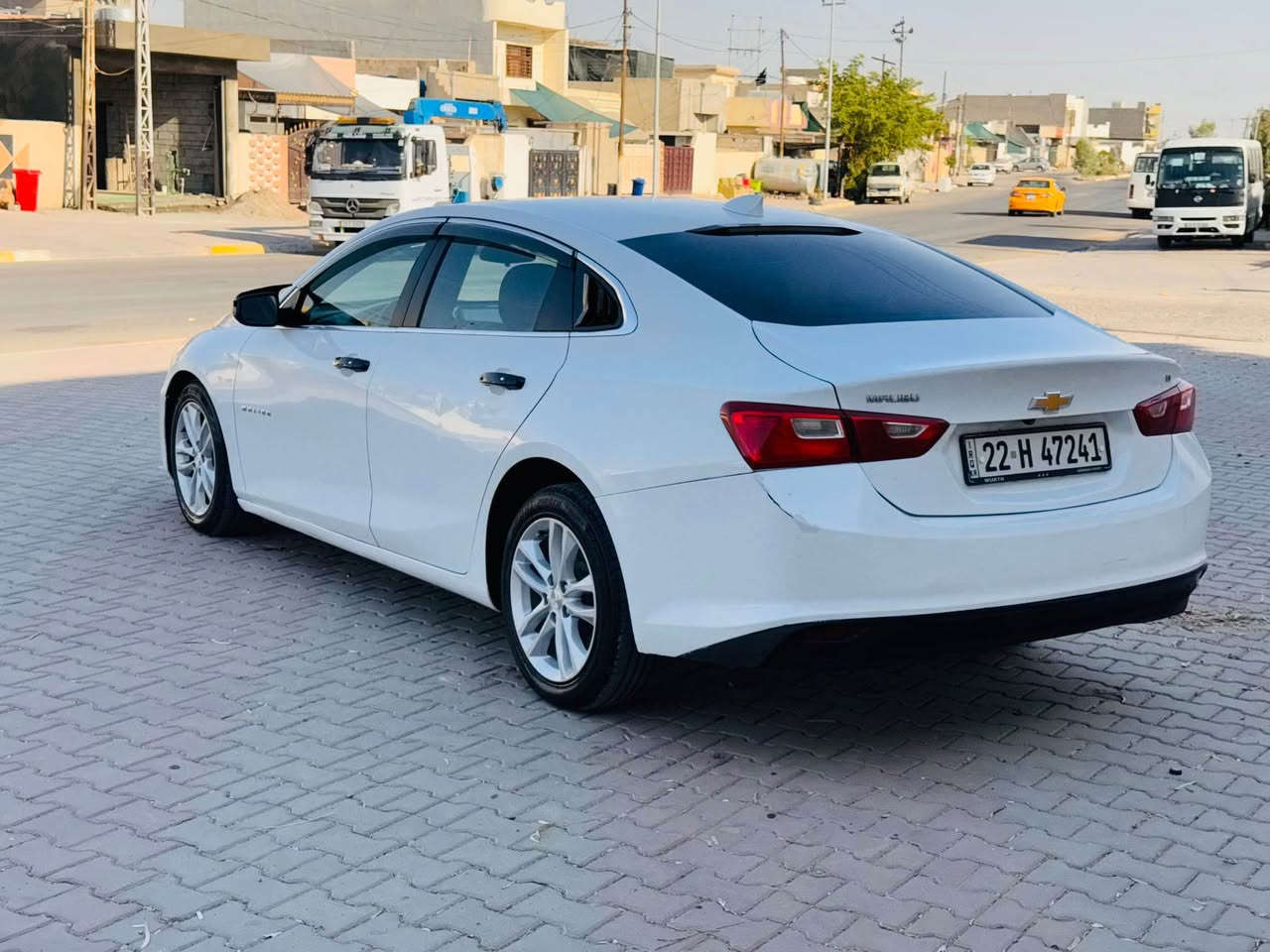 ماليبو 2017 رقم اربيل دولي محرك 1500 توربو 
سياره كير محرك تبريد شرط جاهزه من كلشي 
مواصفات LT معروفه 
بيها جاملغ خلفي صبغ وكم حالوب بيها 
مكان السياره كركوك سعر 83 بي مجال بسيط 
*********** كركوك, العراق
