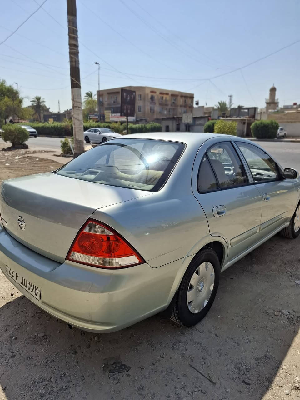 سلام عليكم 
للبيع نيسان سني موديل 2007
سياره جاهزة وخير من الله 
السيارة مابيه بس صبغ صفحة السايق 
والسيارة تبريد ومكينة وكير مكفولات 
سياره جاهزة من اي شي سياره رقم اربيل مكان السياره بغداد
السعر95 وبيه مجال 
للتواصل ***********
