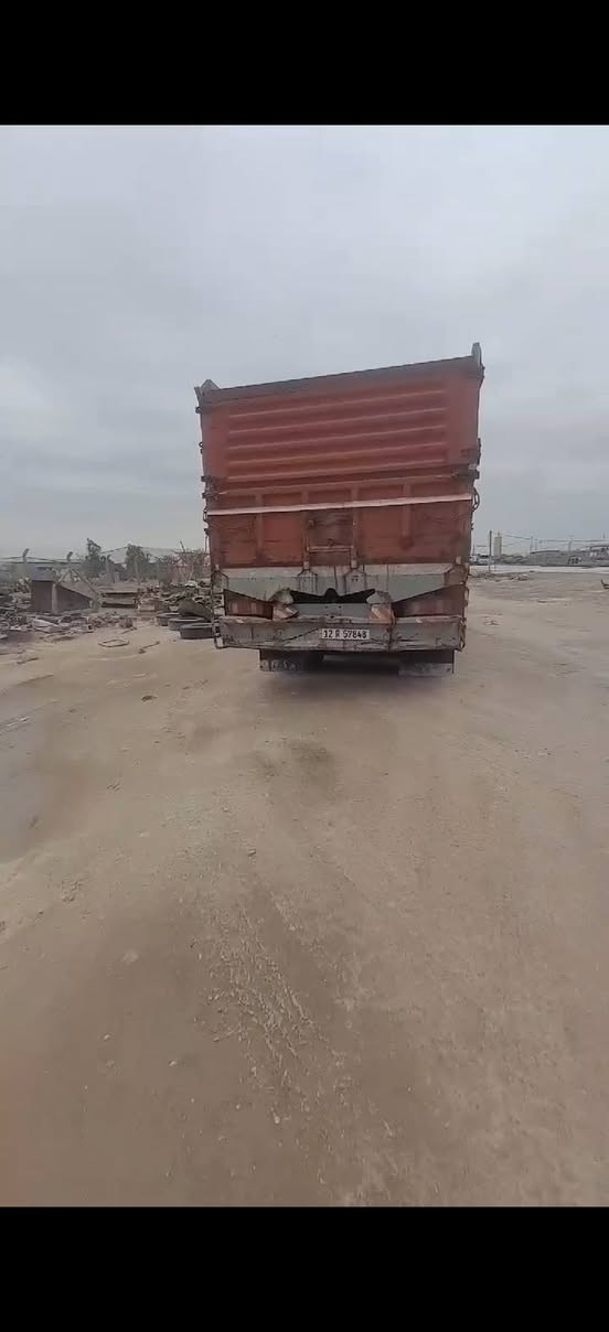 عربانه للبيع 3 دناكير تخم تايرات جاهزة للعمل
***********/***********
