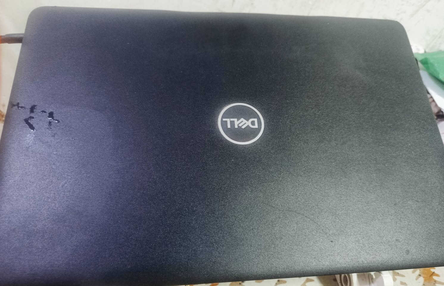 ديل • i5 الجيل الثامن • ٢٥٦ جيجابايت SSD