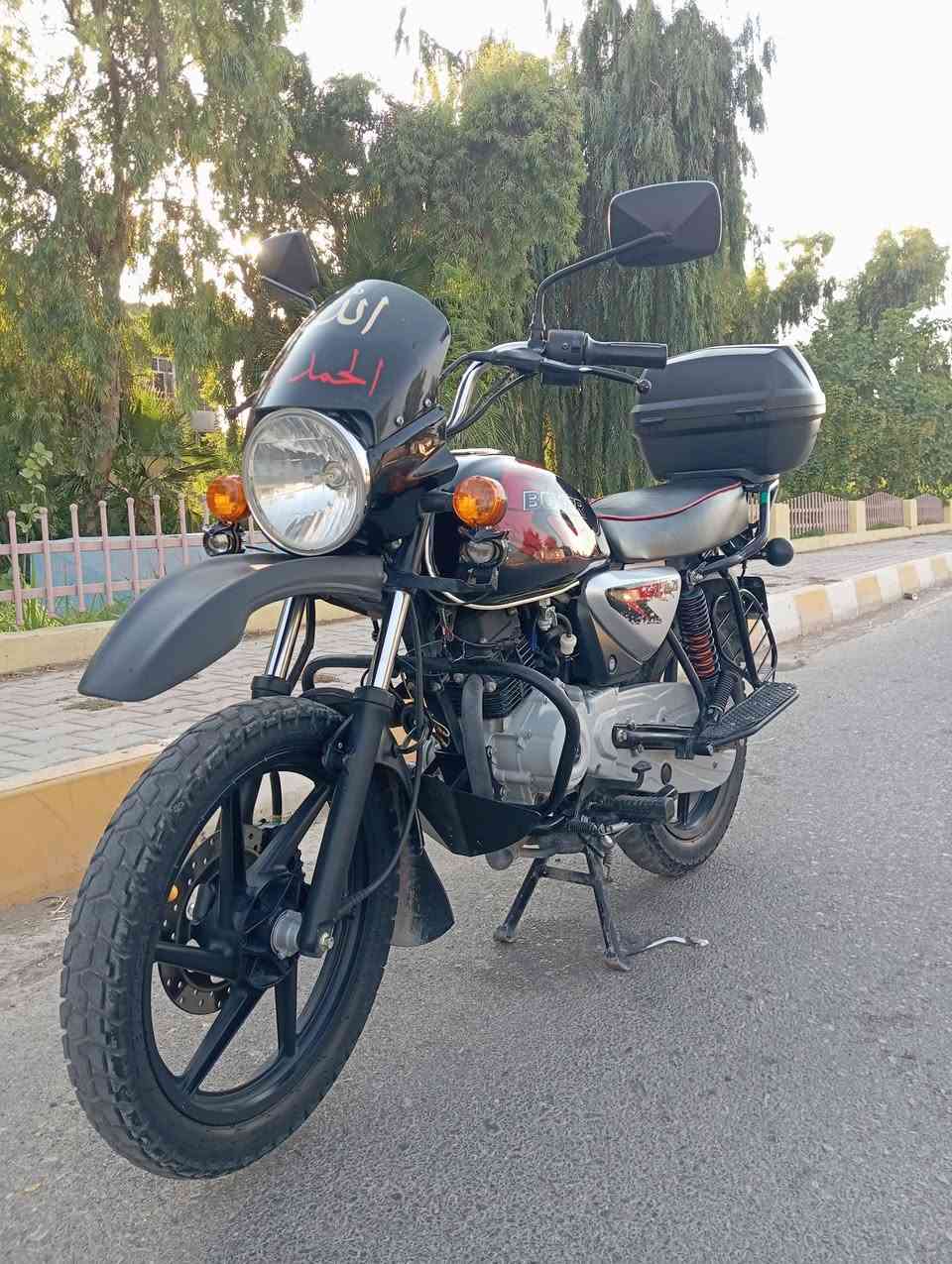 سلام بيع سريع بوكسر موديل 21فحل مرقم ديالى ب سمي شرط تحويل ثاني يوم بعدها بالجيس خرسه جيب فيتر وياك وتعالى افحص اخو الصفر شكد متصور نضيفه مال بيت كهربائيات كله شغال كيلو متر رون سرعة مال بانزين ابره مابيها نقص الله شاهد سعرها  مليونين و100الف شراي يتصل مكاني ديالى سعديه الجبل بحيرة حمرين 
***********
